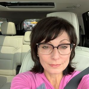 Meet your Posher, Angela